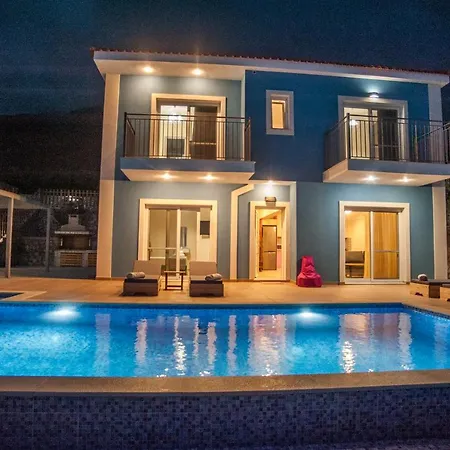 Koroni Villa